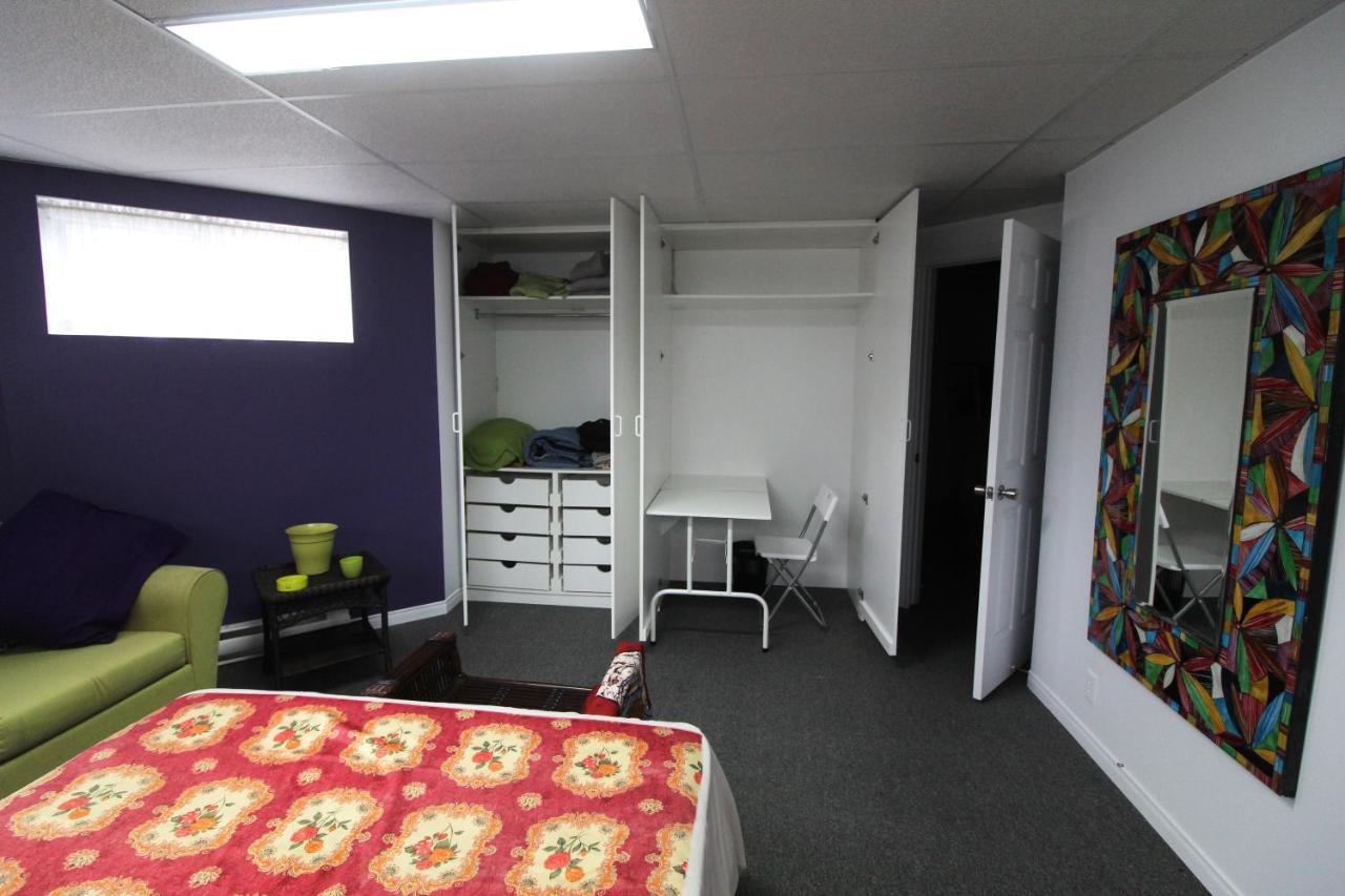 Room In Guest Room - Gandhi Very Large Room Decorated In Indian Style, Office Space And Sofa Notre-Dame-des-Monts 외부 사진